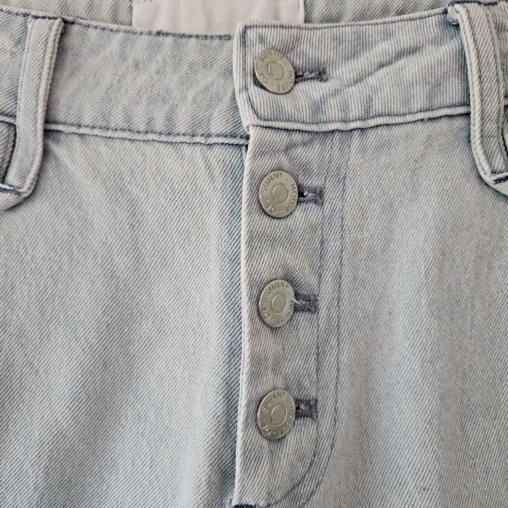 House Of Sunny Handlebar Curve Light Wash Wide Leg Jeans - Picture 6 of 13